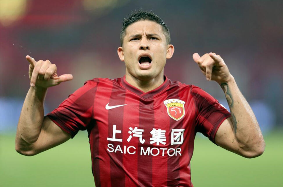 关于上港主场战胜建业，保持稳定表现的信息