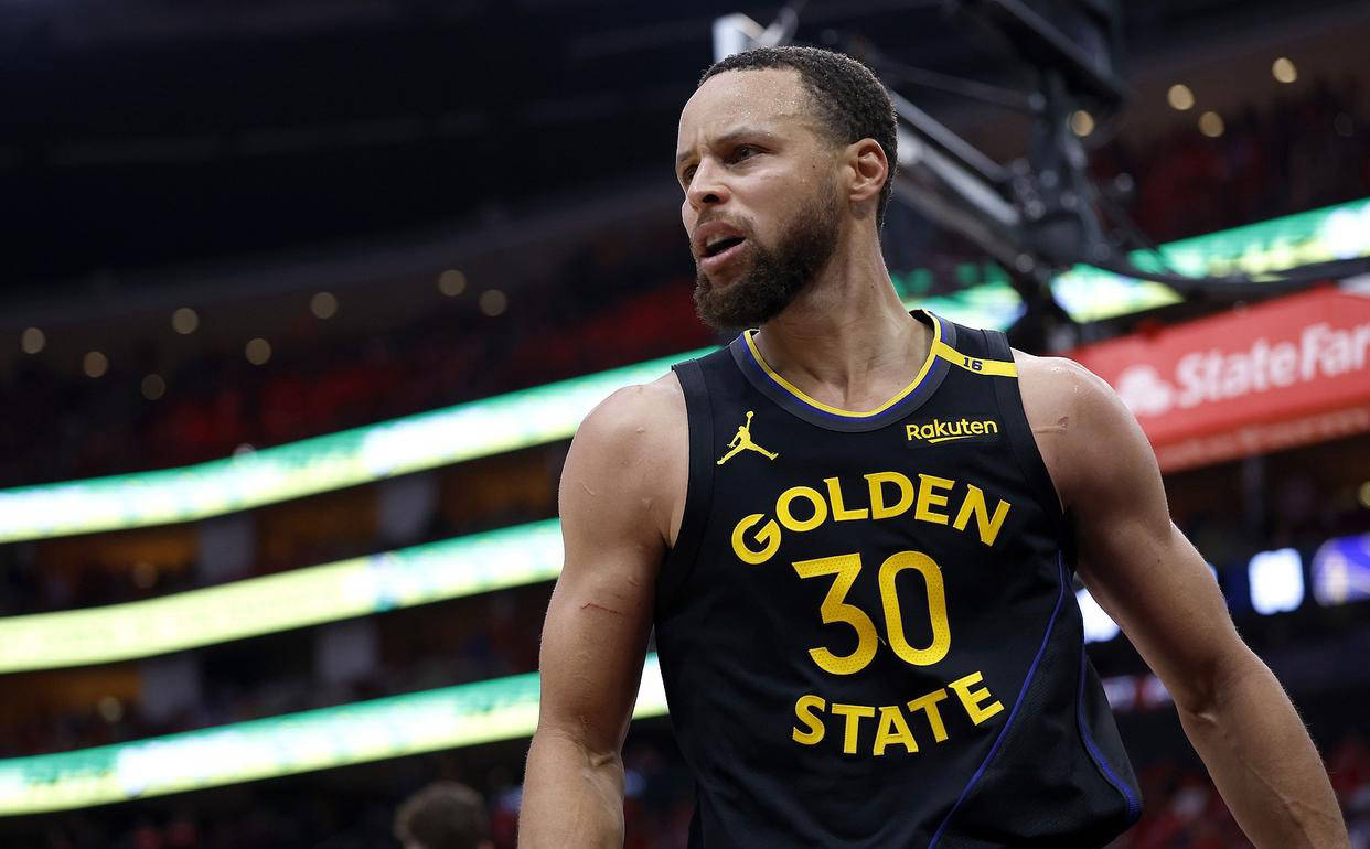 勇士逆转开拓者，近期状态回暖的简单介绍