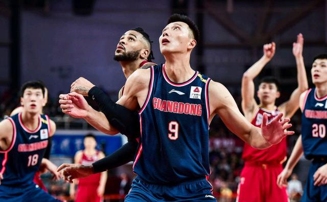 惊险战斗！球队最终战胜劲敌晋级