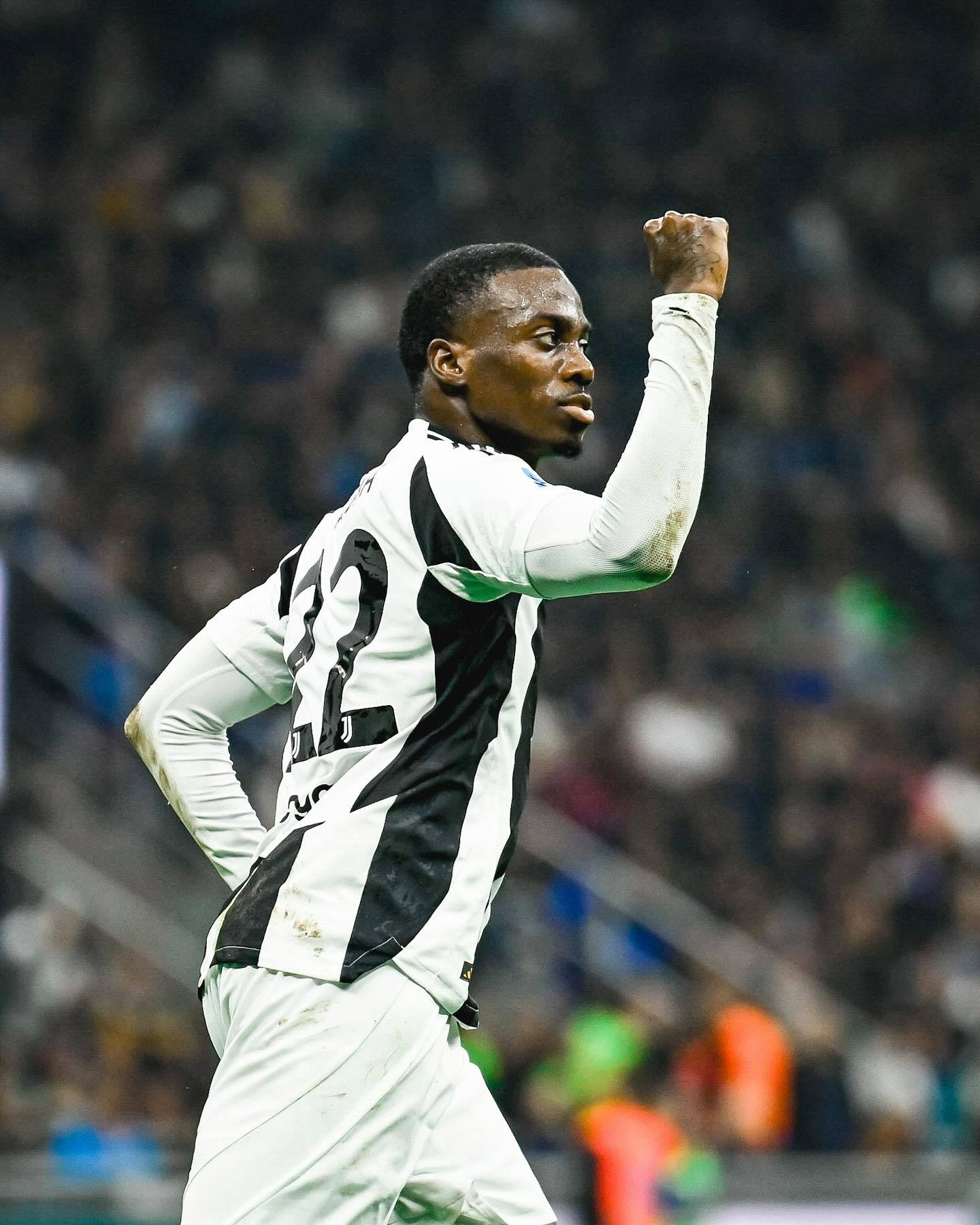 包含尤文图斯惨败国际米兰，榜首位置岌岌可危的词条