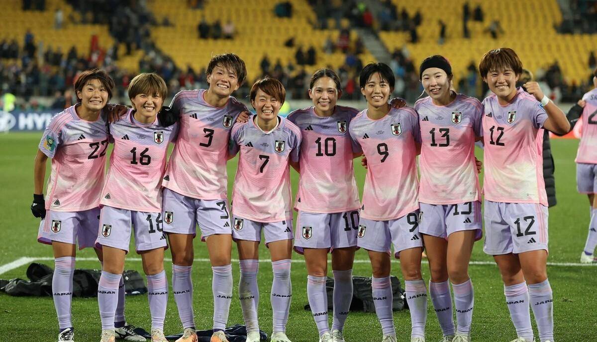 精英对抗！女子足球赛事再掀巅峰