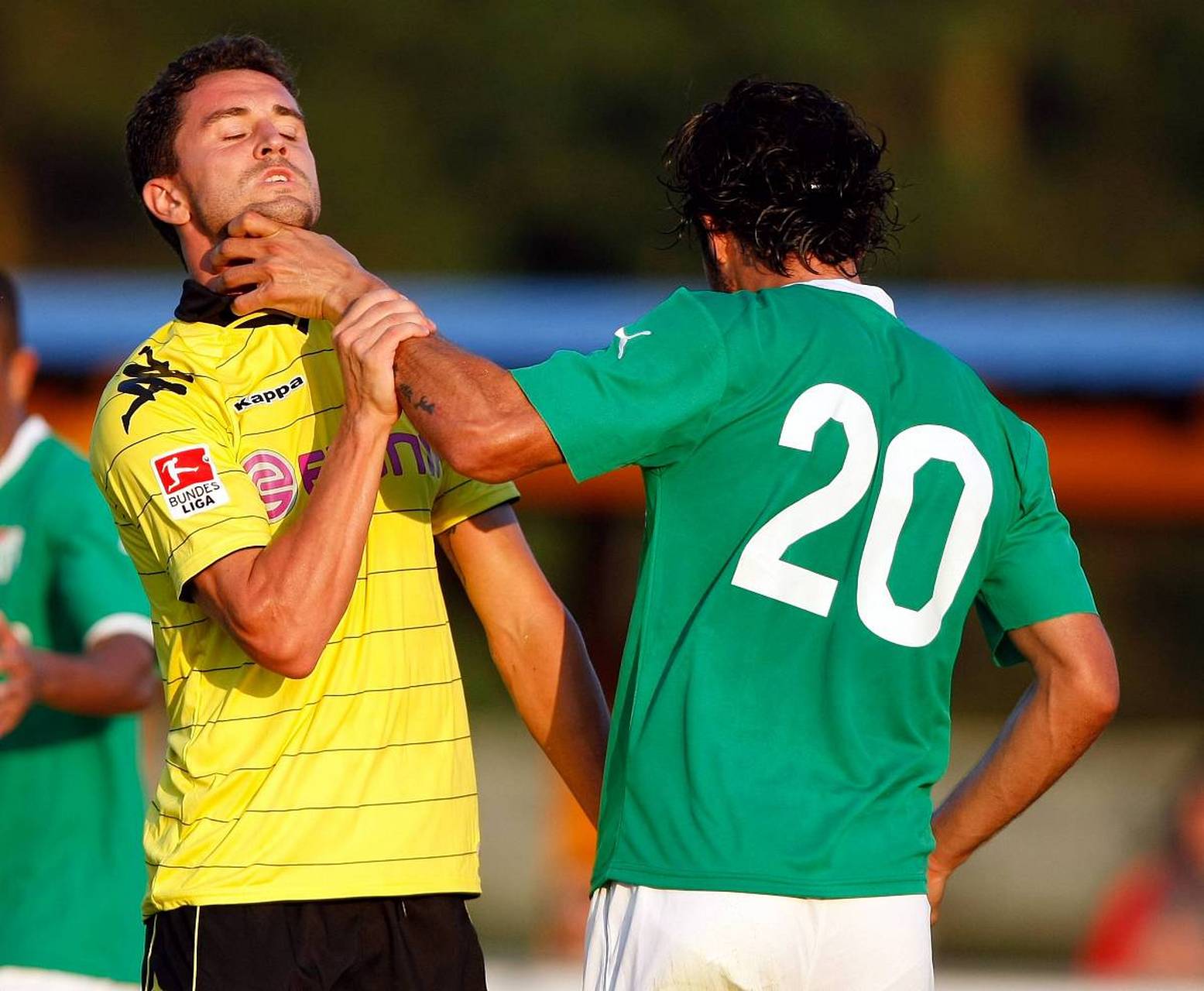 苏格兰队临危受命，为钉子战胜对手